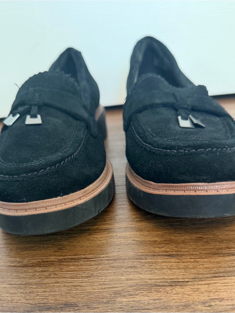 Women’s Clarks Black Suede Tassel Westlynn Bella Loafer Size 9 - Picture 4 of 7